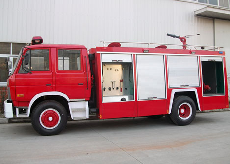 东风153森林消防车